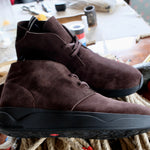 Finch Chukka in Chestnut suede, detail